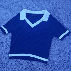 Navy blue V-collar knit top